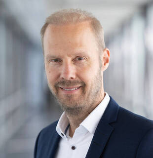 Dr. Mike Schulz
