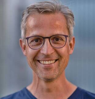 Dr. Gerold Scheffold