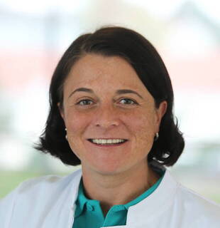Dr. med. Christina Waibel