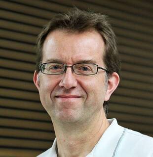 Dr. Eike Marzi