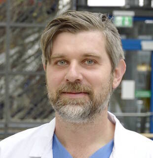 Dr.  Volker Tietz