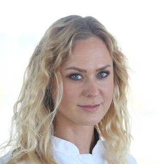 dr. med. Adrienn Lukacs