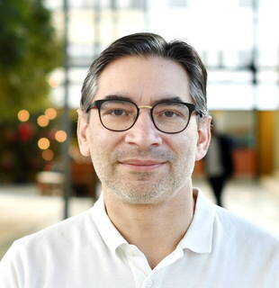 Dr. Kornel Viszokay