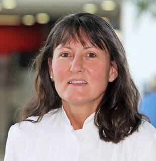 Dr.  Roswitha Knipprath, DEAA