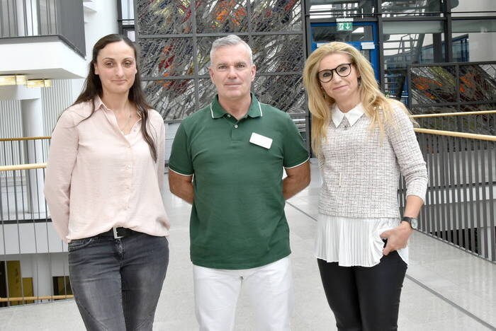 v.l. Carina Merkle, Dr. Thomas Fett-Priessner, Heike Mack